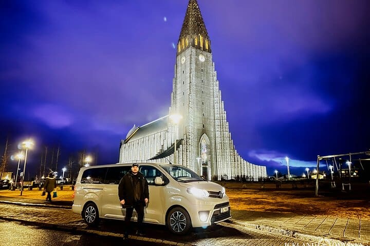 Private Transfer From Reykjavik to Blue Lagoon to KEF Airport